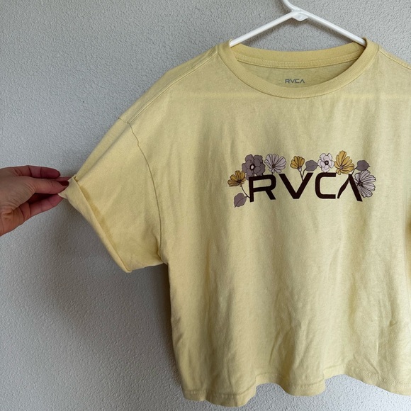 RVCA cropped tshirt - Picture 2 of 3